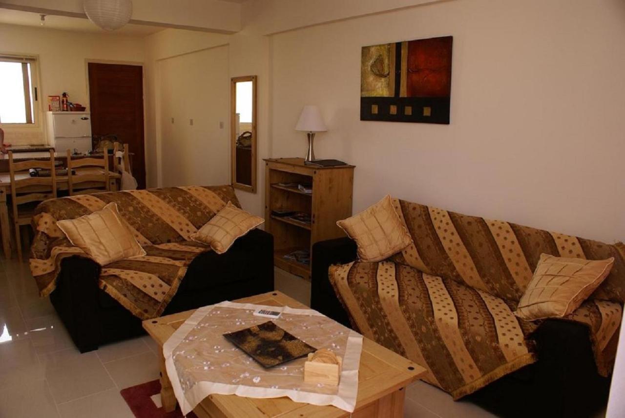 Pleasantly Furnished Apartment B201 With Large Terrace, Wi-Fi & Android Tv Péjia Kültér fotó